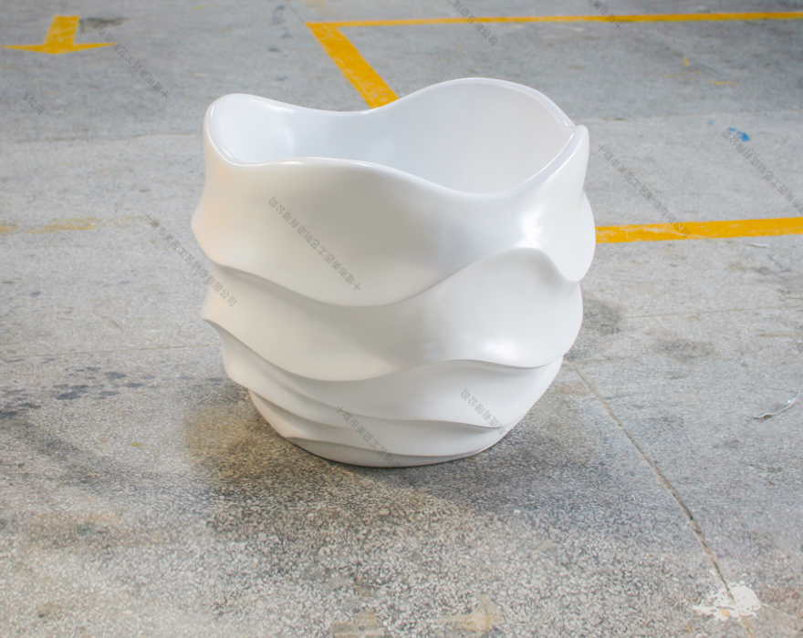 白色波紋花盆